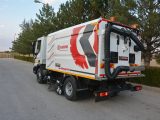 Kademe-Araç-Üstü-Yol-Süpürme-Makinası-1